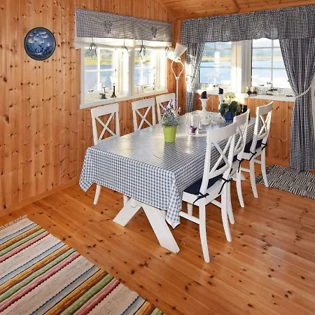 Ferienhaus 4 Star Holiday In *